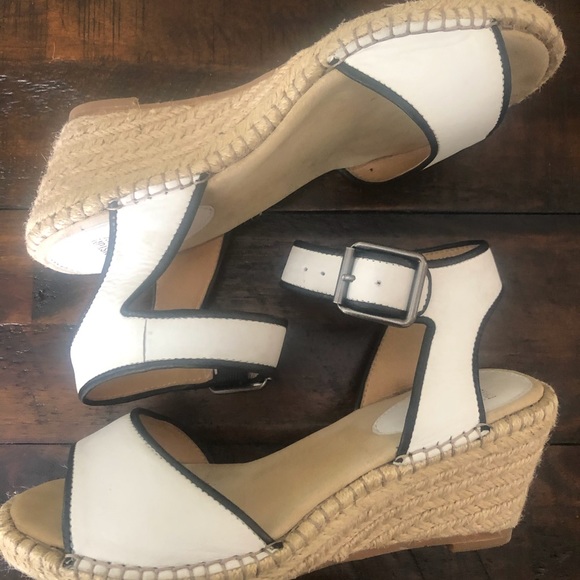 Johnston & Murphy Shoes - Johnston & Murphy White, Black and Raffia Sandals